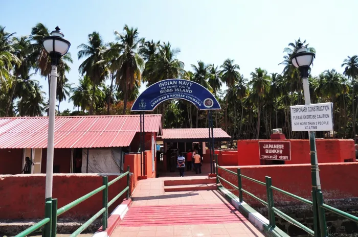 Ross Island Heritage Tour main view