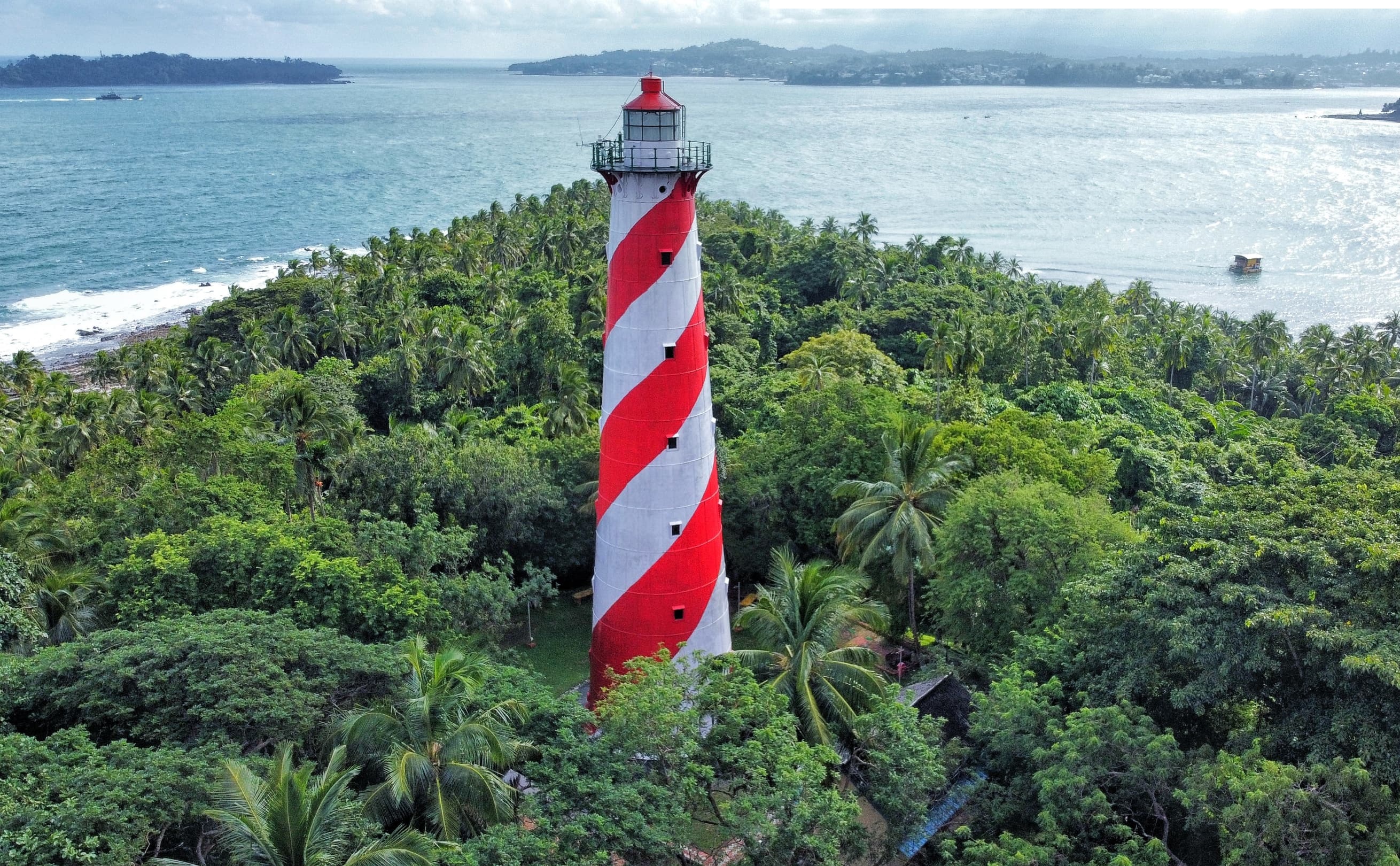 Ross Island and North Bay Tour Guide: History, Coral Views and Water Sports in One Day